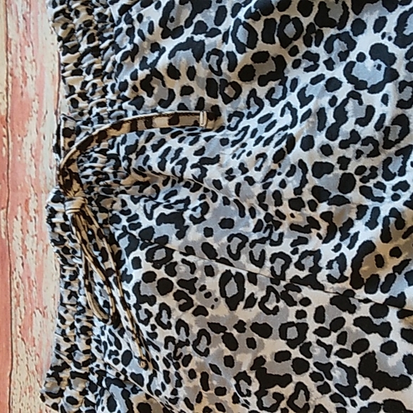 Leopard Print Jogger. - Picture 2 of 3